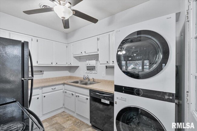 Building Photo - 925 2nd Ave E