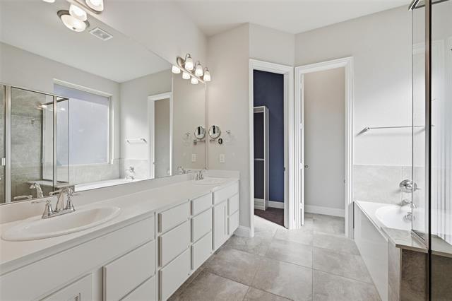 Building Photo - 2013 Historic District