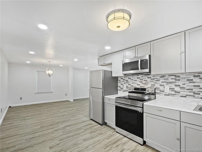 Building Photo - 8611 Richmond Rd