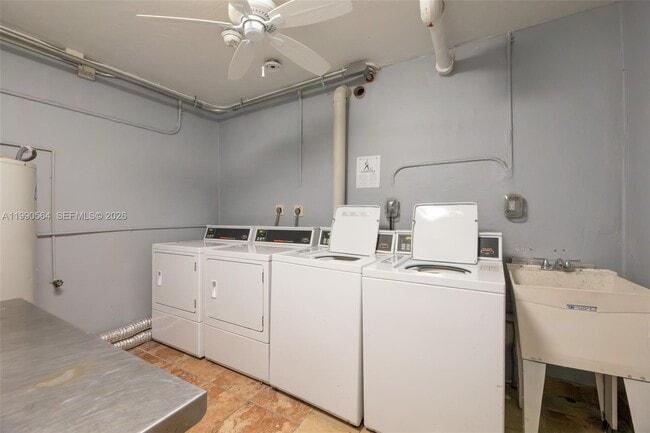 Building Photo - 1680 NE 191st St