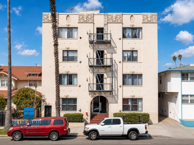 Building Photo - 147 Normandie Ave
