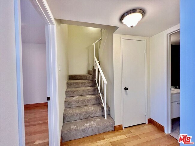 Building Photo - 4805 Maytime Ln