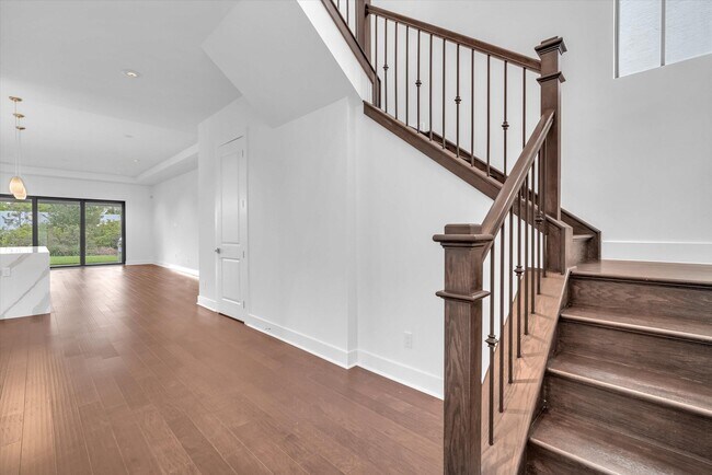 Building Photo - 13482 Artisan Cir