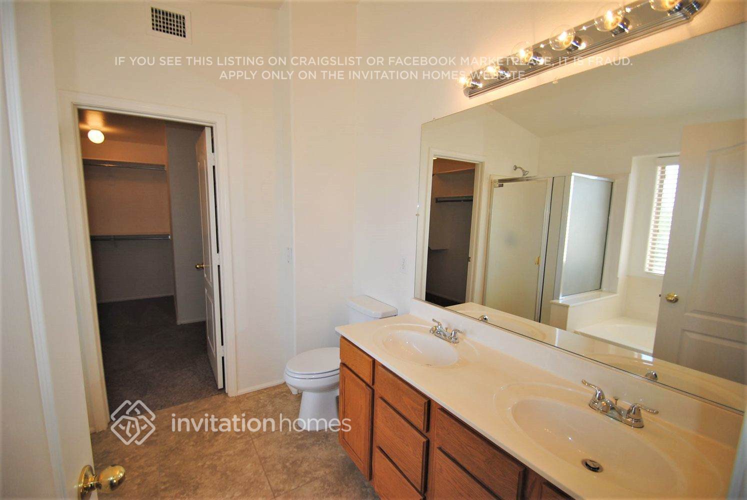 Building Photo - 519 N 167th Dr