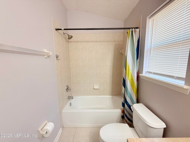 Building Photo - 14793 Falling Waters Dr