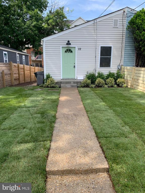 Building Photo - 22 E Reed Ave