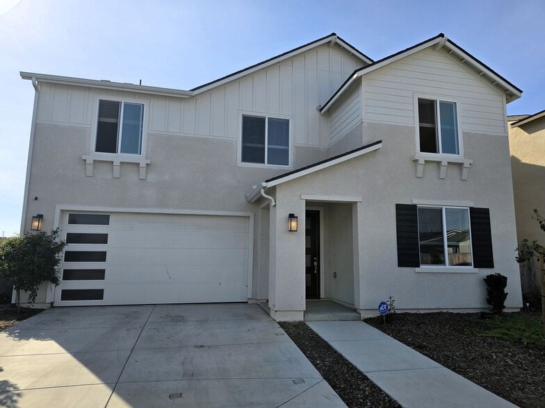 Building Photo - 1779 N Filbert Ave