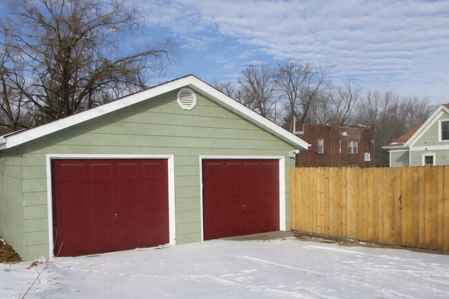 Building Photo - 350 Harrison Ave