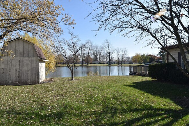 Building Photo - 2 Bedroom Waterfront Home in Riley Village