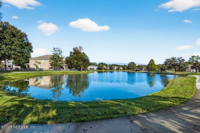 Building Photo - 612 Spruce Creek Rd