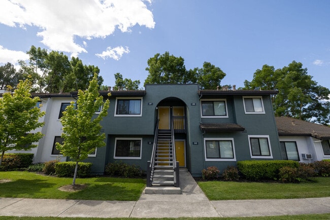Building Photo - Diablo Vista Apartments