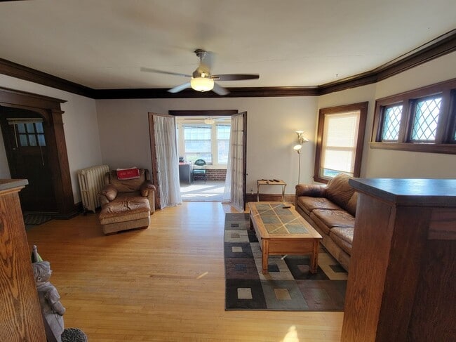 Building Photo - 3620 Lyndale Ave S