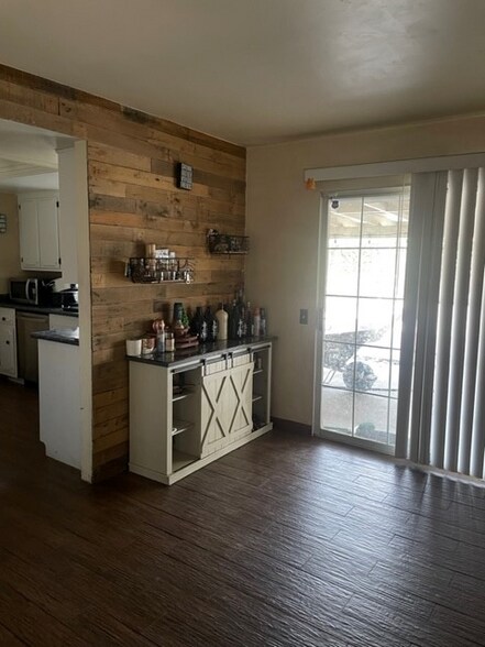 Building Photo - 763 N Fillmore Ave