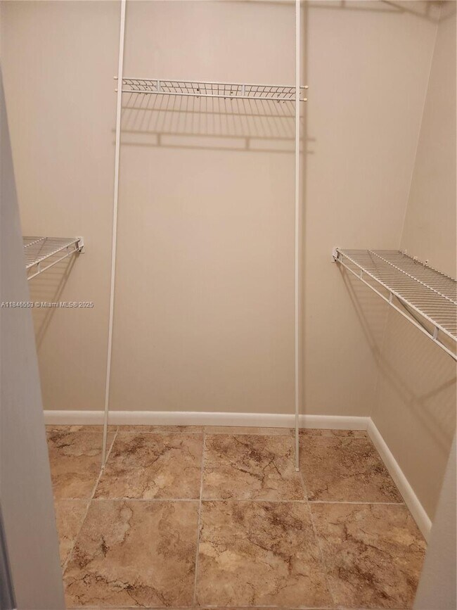 Building Photo - 9311 Orange Grove Dr