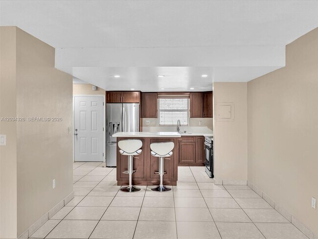 Building Photo - 210 NW 87th Ave