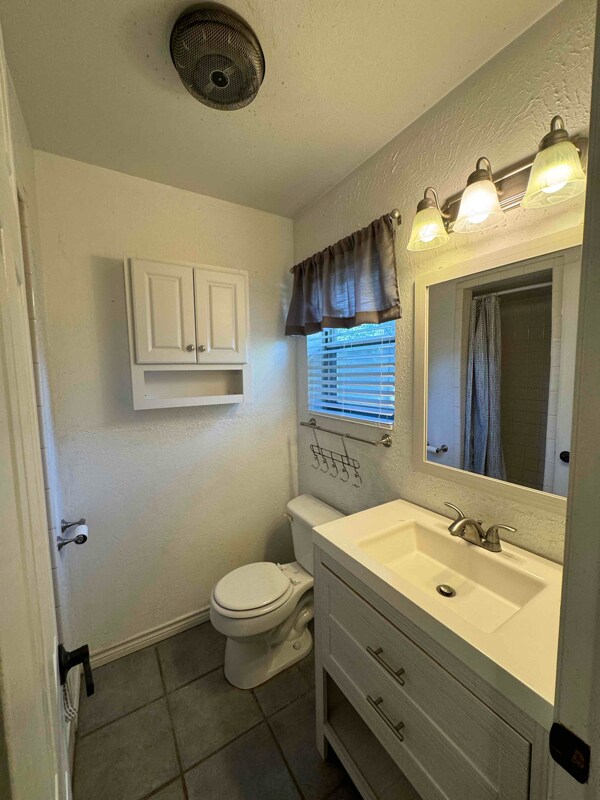 Building Photo - 106 Hope Ln