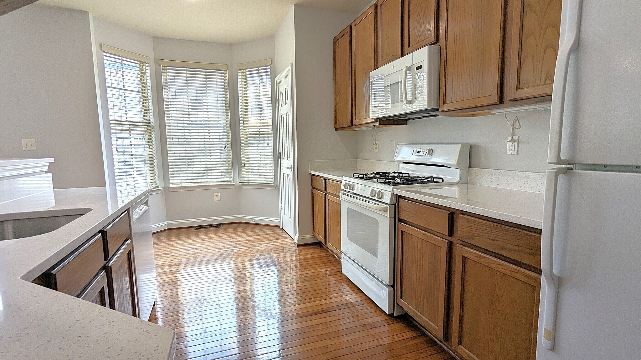 Building Photo - 46368 Hobbs Sq