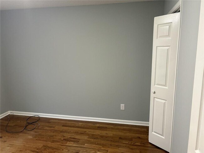 Building Photo - 5045 Bayberry Ct