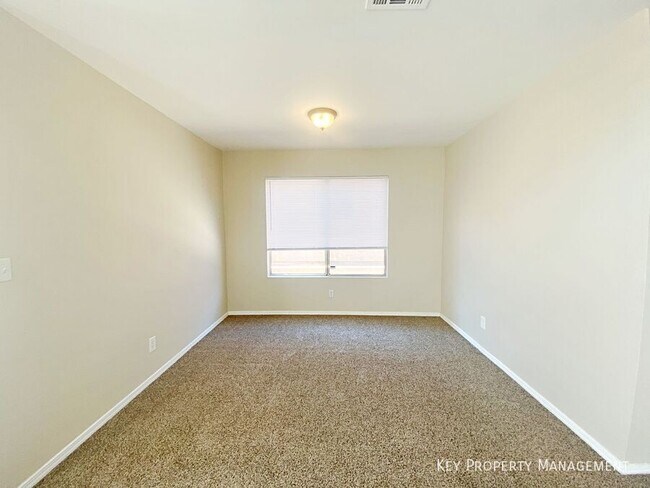 Building Photo - 50 Tidwell Ln