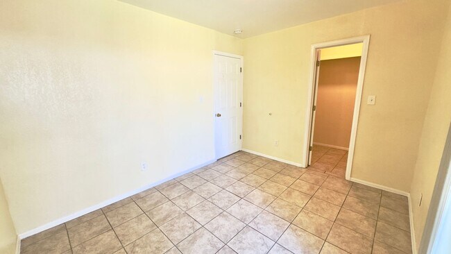 Building Photo - 4270 Deerfield Hills Rd