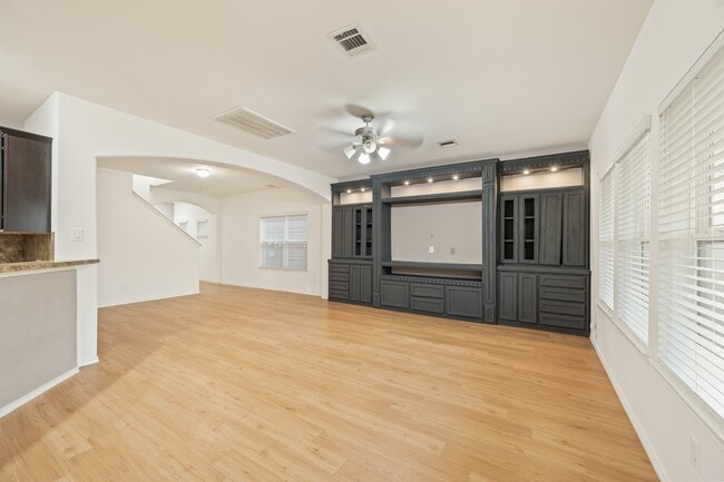 Building Photo - 2827 Arica Ln
