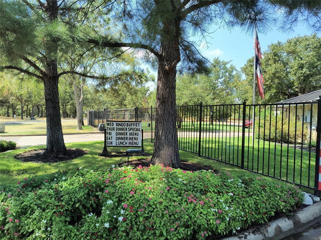 Building Photo - 203 St Andrews Dr