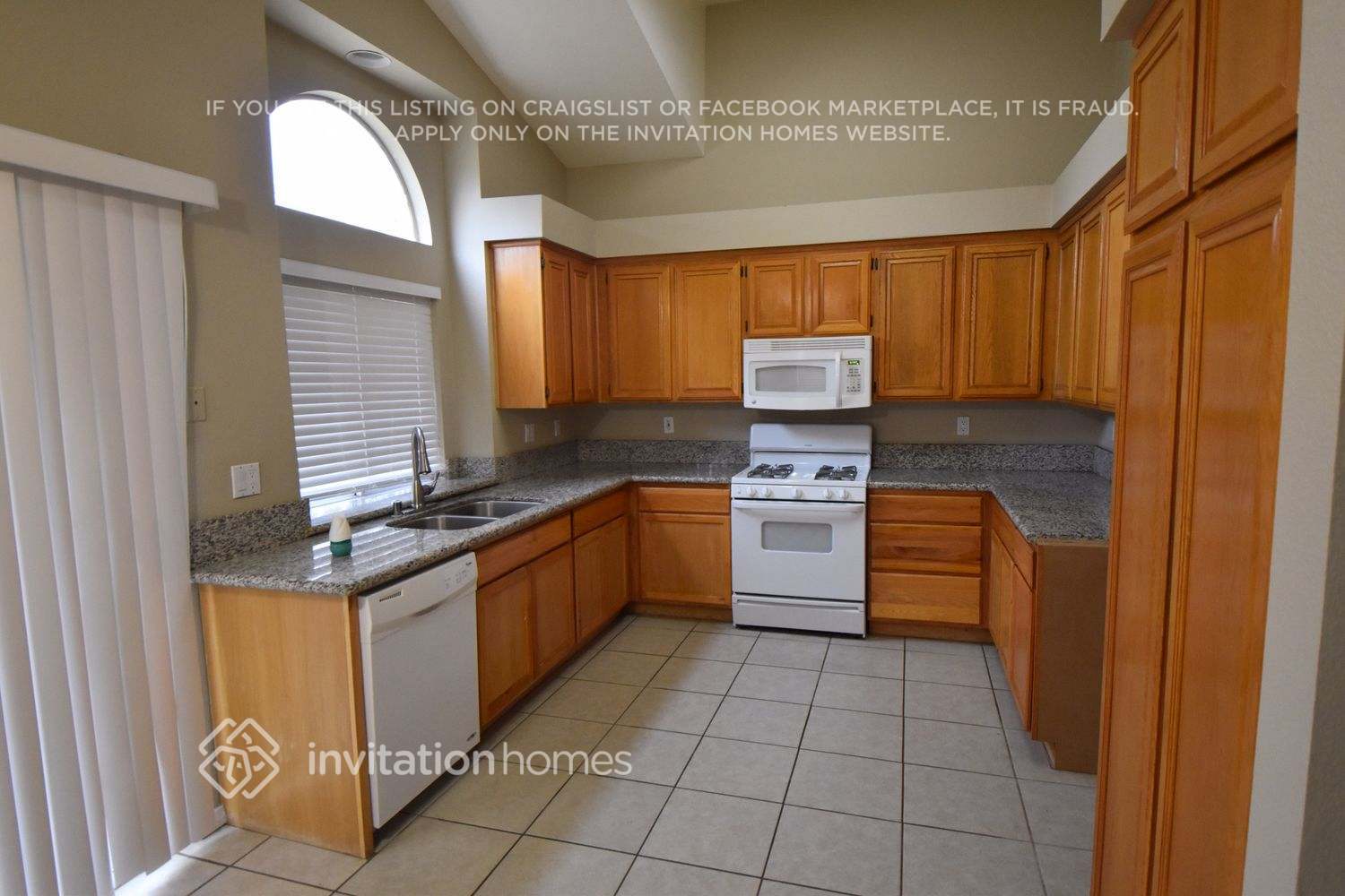 Building Photo - 1515 Sequoia Dr