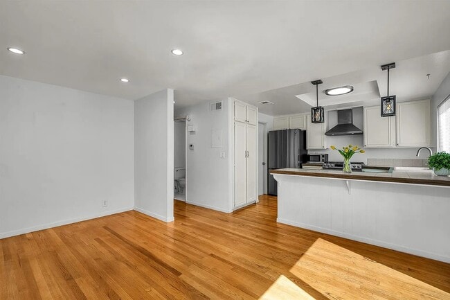 Building Photo - 246 Green Heath Pl