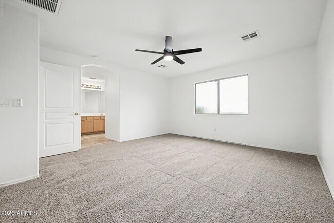 Building Photo - 3983 S Crosscreek Dr