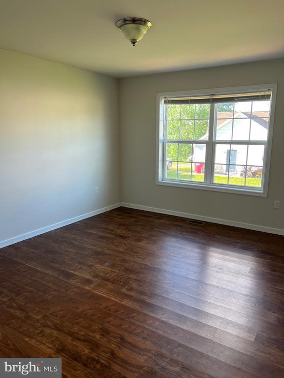 Building Photo - 203 NEPTUNE Way