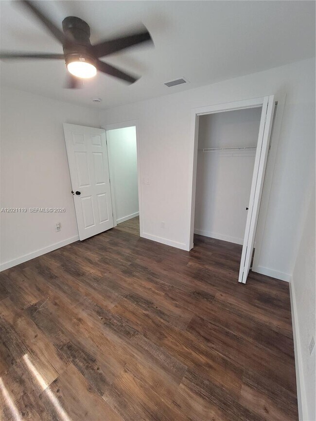 Building Photo - 3415 Sulstone Dr