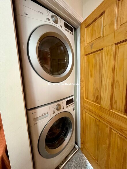 Building Photo - 179 Northampton St