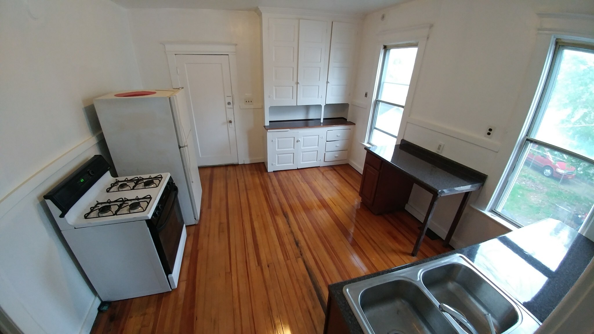 Building Photo - 112 Wall St