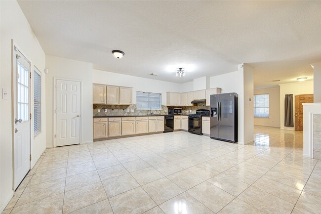 Building Photo - 21735 Oakbridge Park Ln