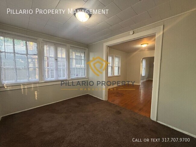 Building Photo - 1025 W 35th St