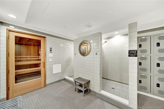 Building Photo - 9650 S Ocean Dr