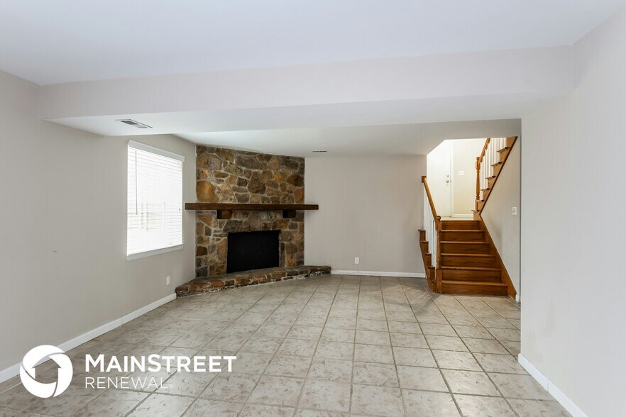 Building Photo - 17 Oakshire Ct