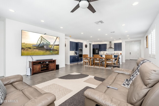 Building Photo - 21357 E Macaw Dr