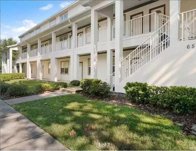 Building Photo - 6519 W Newberry Rd