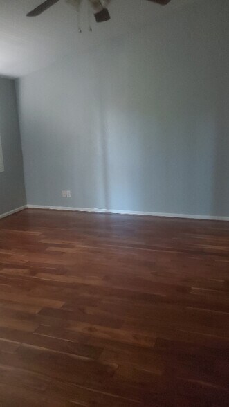 Building Photo - 9754 Laredo Dr