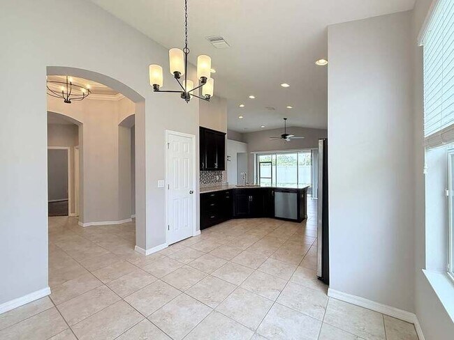 Building Photo - 8222 Willow Beach Dr