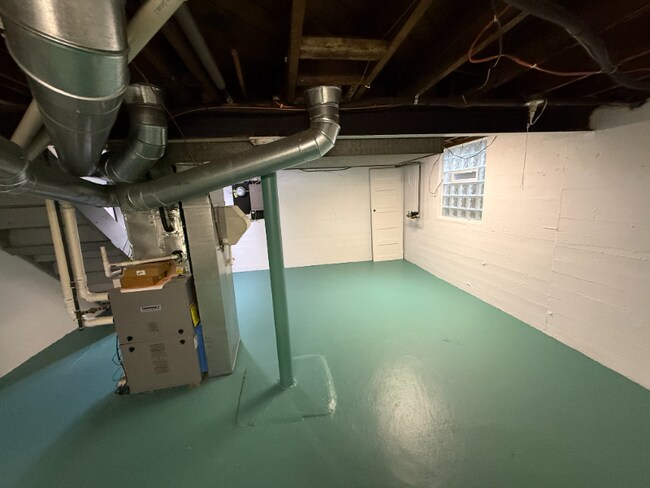 Building Photo - 3919 Beech St