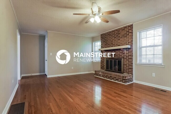 Building Photo - 3 Bedroom Pet-Friendly Home in BESSEMER, AL with Main Street Renewal