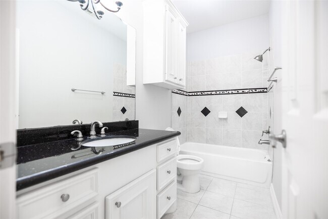 Building Photo - 13165 Snow Ln