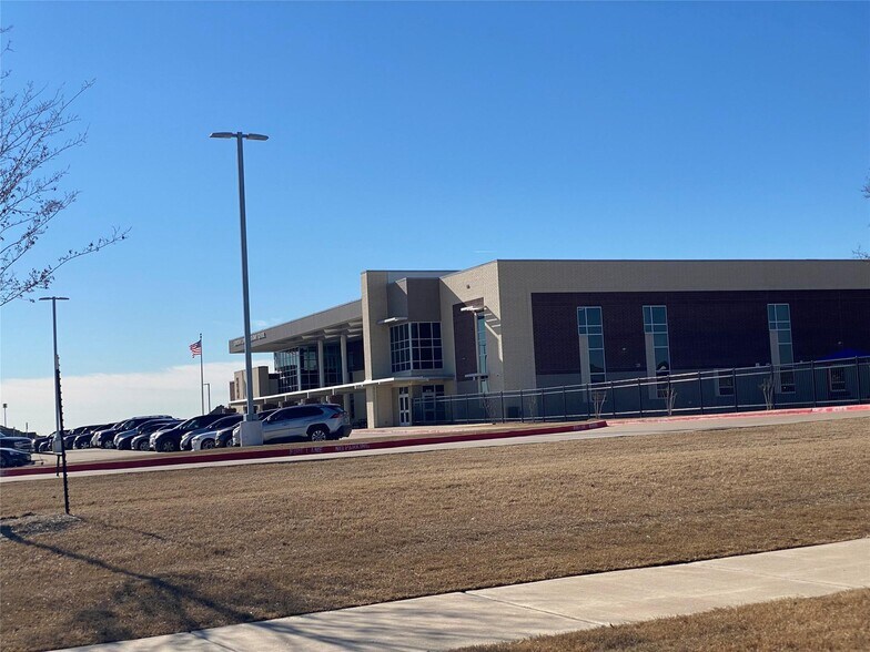 Building Photo - 755 Mulberry Dr