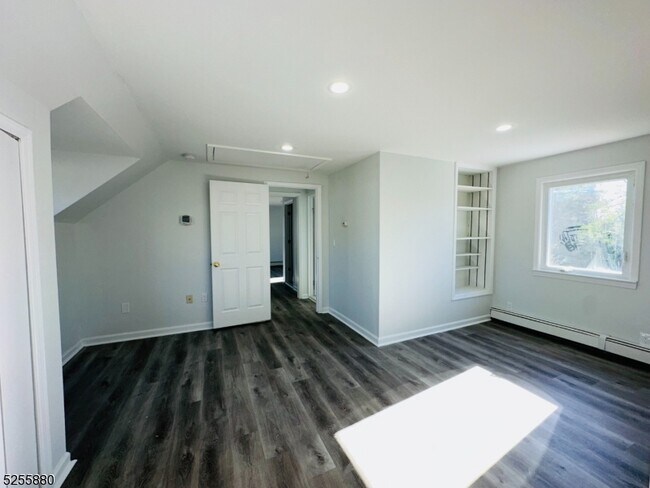 Building Photo - 79 Hawkins Ave