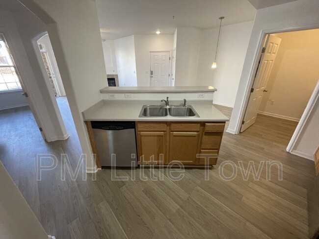 Building Photo - 5714 N Gibralter Way