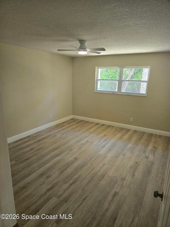 Building Photo - 189 Seawind Dr