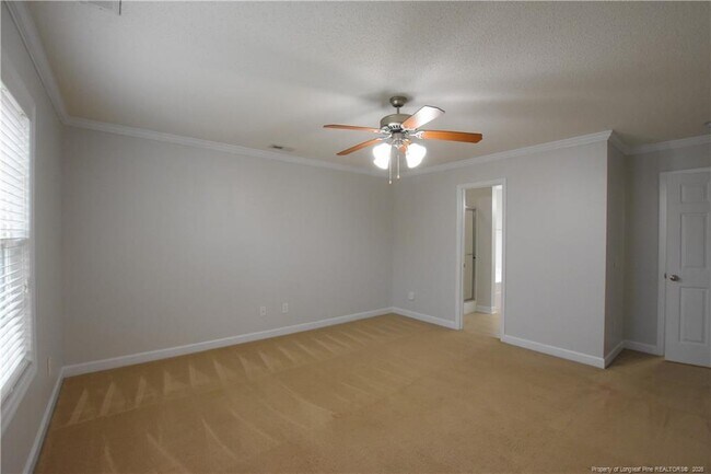 Building Photo - 730 Northview Dr