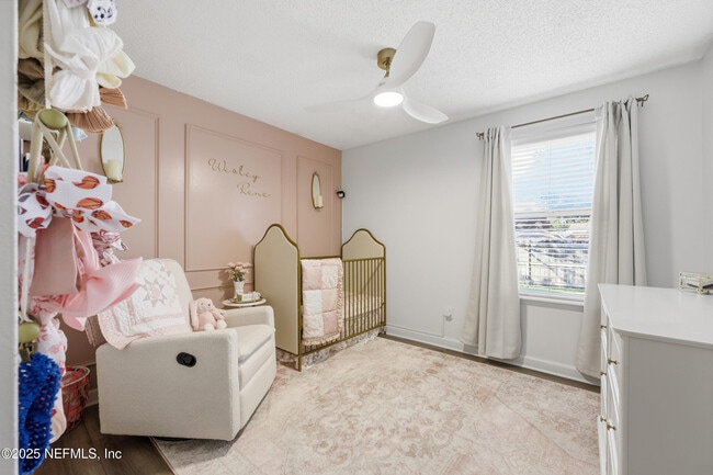 Building Photo - 2143 Lady Di Ln